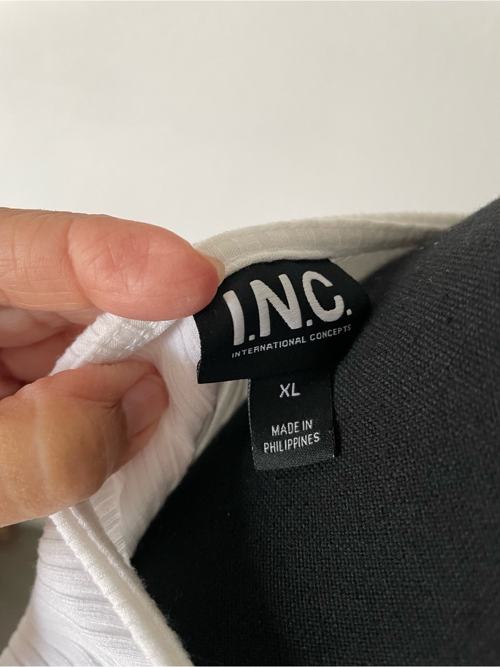 INC International Concepts White Ribbed Tank with Gold Buckle Cutout - Picture 4 of 5